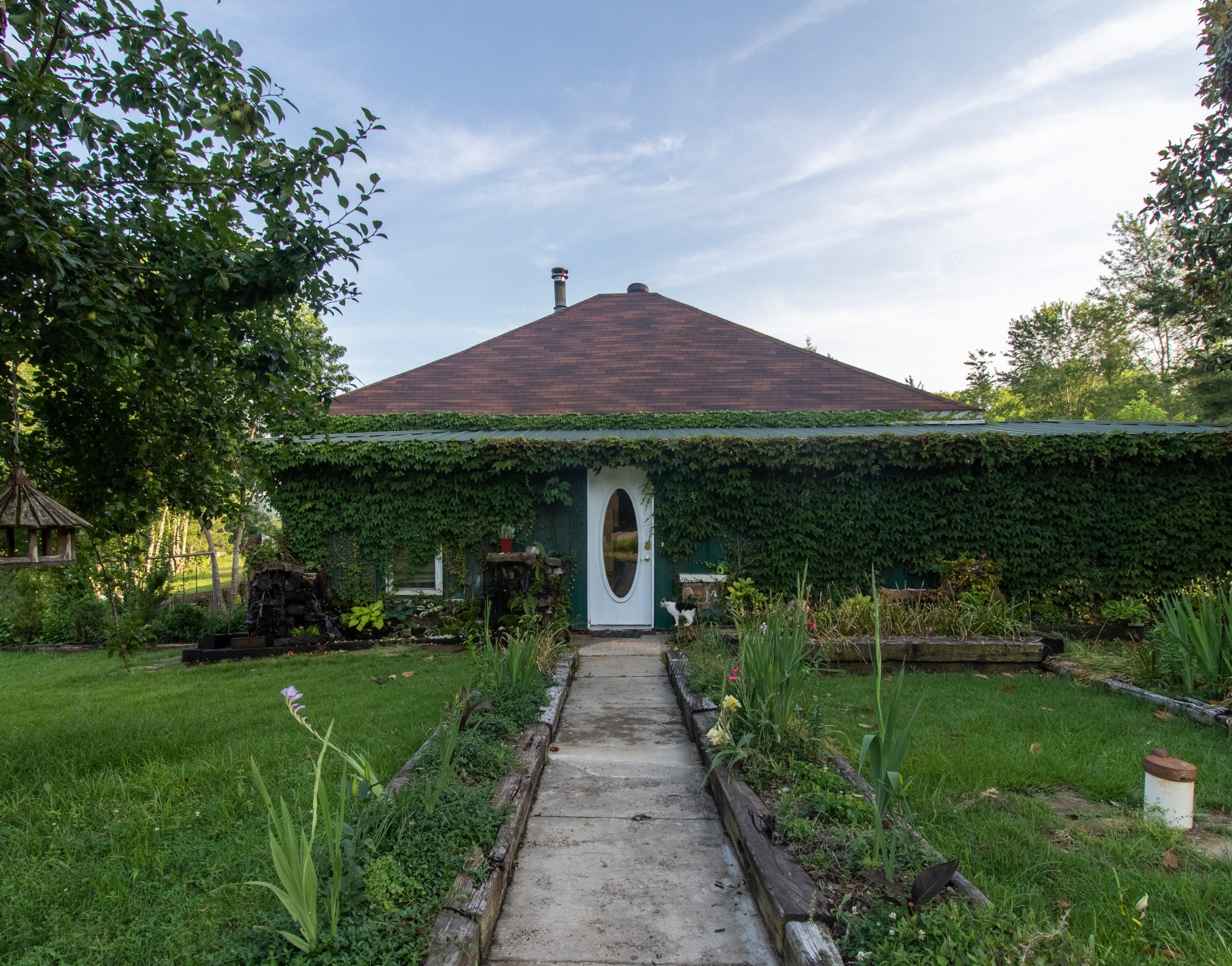 The Prancing Pony Guest House